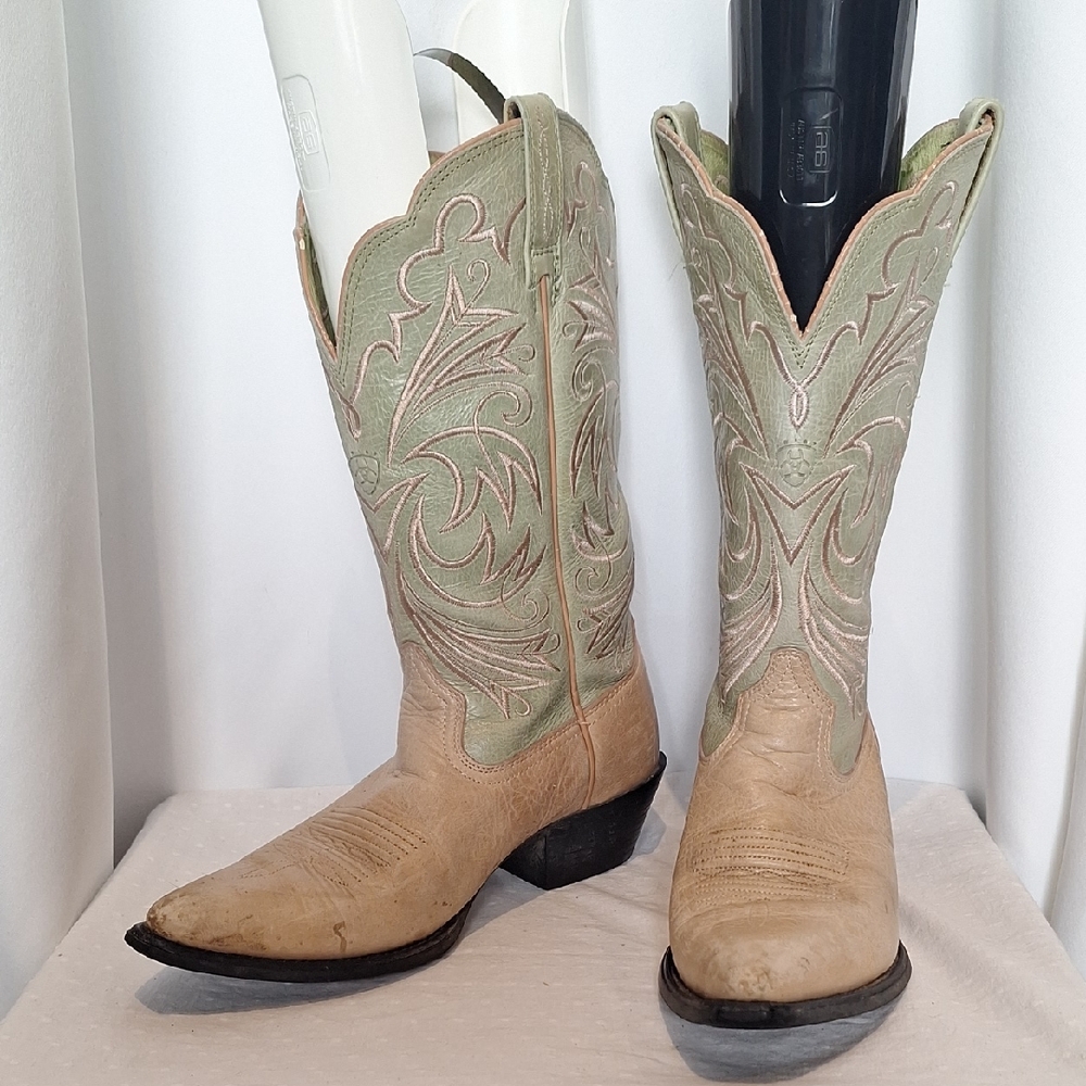 Women's Two-Tone Western Cowboy Boots - Sage Green & Tan